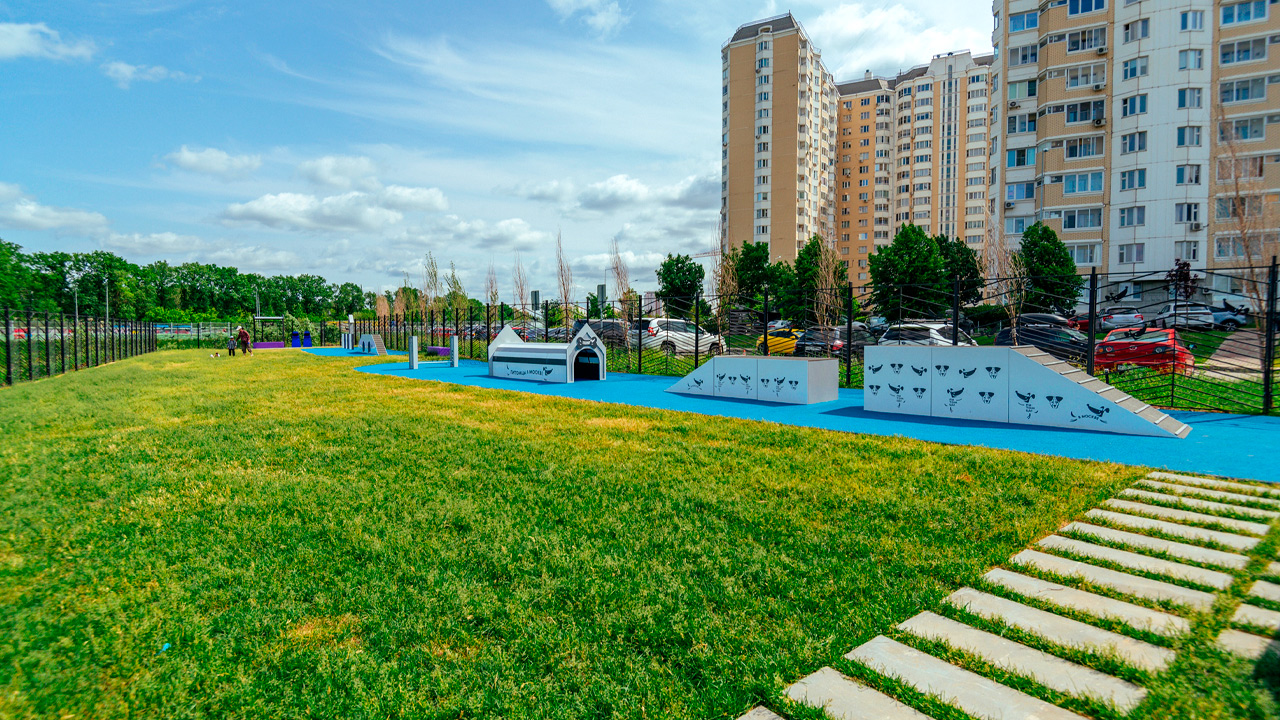 Площадка для выгула собак на улице Бориса Пастернака (ТиНао, Внуково)